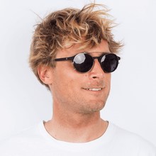 Load image into Gallery viewer, Le Marais Clip-On Man