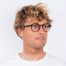 Load image into Gallery viewer, Le Marais Tortoise Man