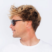 Load image into Gallery viewer, Le Marais Clip-On Man